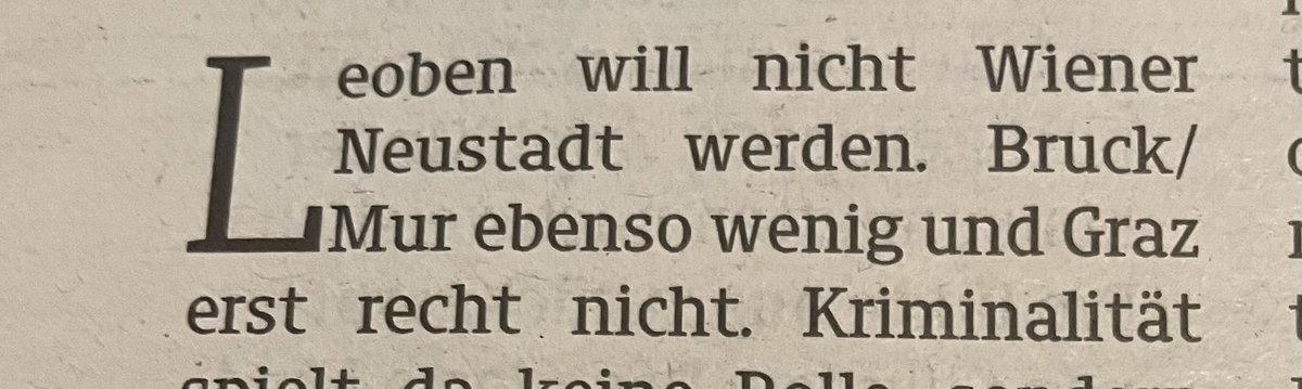 sollidz's tweet photo. Einst hieß es noch: „Wien darf nicht Chicago werden!". Nun gilt vielmehr die Horror Meldung: „Leoben, Bruck/Mur und Graz dürfen nicht Wr Neustadt werden“ https://t.co/hmsIlBi1qQ