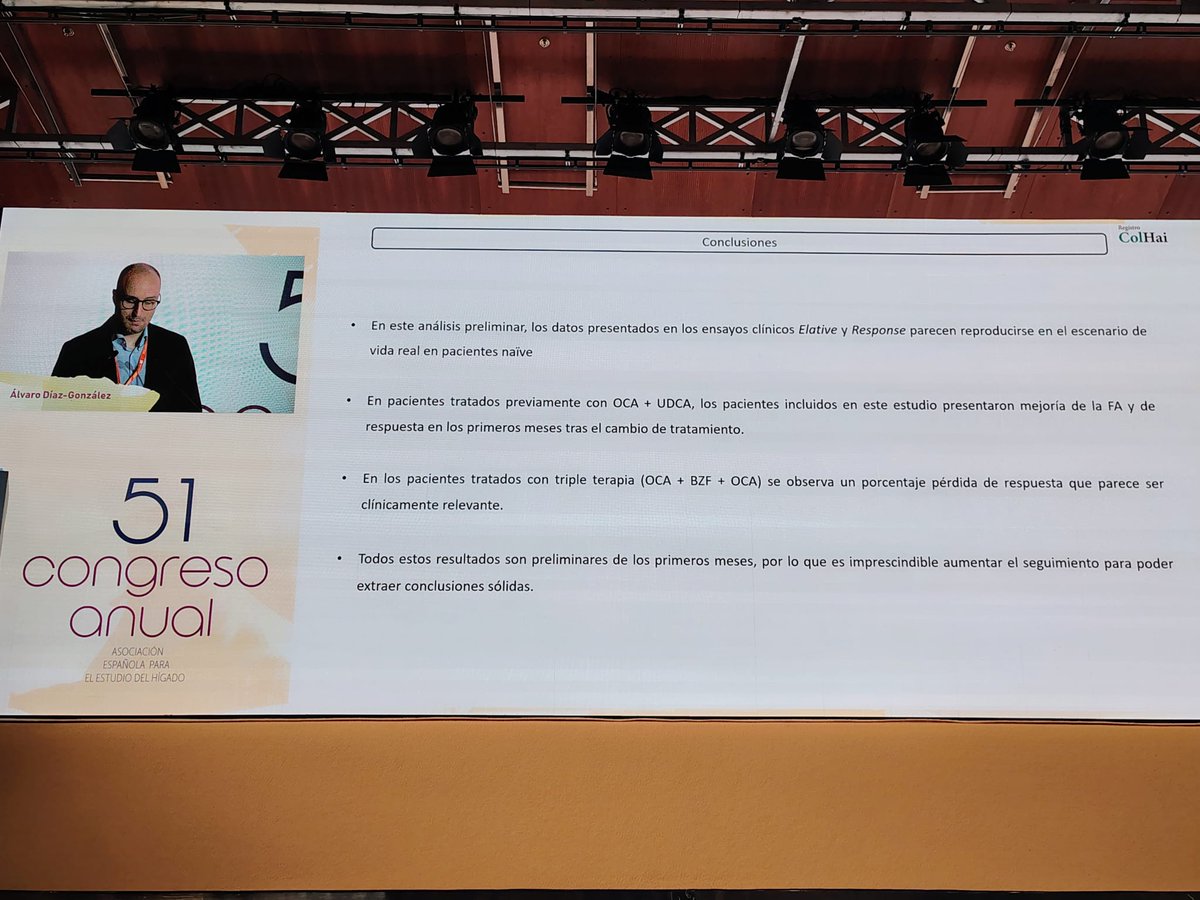 AEEHLiver's tweet photo. 🗣️Seguimos el ‘Manejo de las pacientes con CBP en la era post‑obeticólico: primeros datos de efectividad en vida real de elafibranor (ELA) y seladelpar (SEL) del registro #COLHAI’. Presenta @adiazgonzalezMD de @HUnivValdecilla.
🏥Estudio retrospectivo de 451 pacientes con #CBP en 37 centros participantes en el registro #ColHai.
🩺En la era post‑OCA, elafibranor (ELA) y seladelpar (SEL) muestran eficacia temprana en vida real en CBP.
📉En pacientes previamente tratados con OCA, la FA descendió un 10% con ELA, 18% con SEL y 29% con bezafibrato.
✅Las respuestas Paris‑II/POISE se alcanzaron hasta en 72% con ELA, 59% con SEL y 71% con BZF.
✨En pacientes sin OCA previo, la FA cayó un 35% tanto con ELA como con SEL.
💡Mejoraron síntomas: prurito en 39% (ELA) y 60% (SEL); fatiga en 43% y 27%, respectivamente. 👌
#51CongresoAEEH #AEEH2026