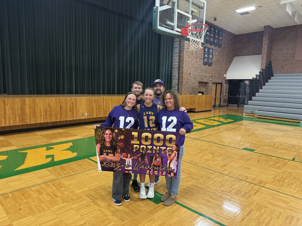 1,000 points and counting for <a href="/kinzievavruska/">kinzie vavruska</a> 🔥

Grateful to have had a front-row seat — from your first time picking up a 🏀 to your 1,000th point tonight in only your junior season. Couldn’t be more proud of you.

Keep grinding, Kinzie — more good things ahead.