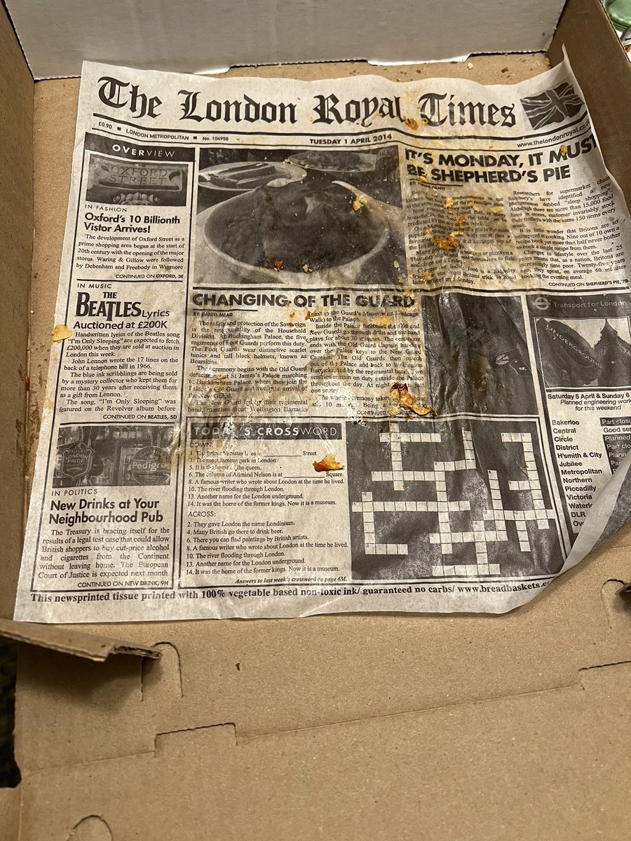 新聞でやると食品衛生上大問題なので新聞風包み紙の需要は世界中、洋の