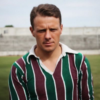 Teseu168's tweet photo. >Seja um professor inglês que chega ao Rio em 1913 pra dar aula 
> Vira o Tanque Inglês: 1,90m de força bruta rompendo zagueiros  
>Marque 161 gols em 164 jogos pelo Flu (média quase 1 gol/jogo)  
>Ensine o through ball
>Lidere tri Carioca 1917-1919 + 1924 

Tanque inglês 🇬🇧 https://t.co/yAEYYktHlP