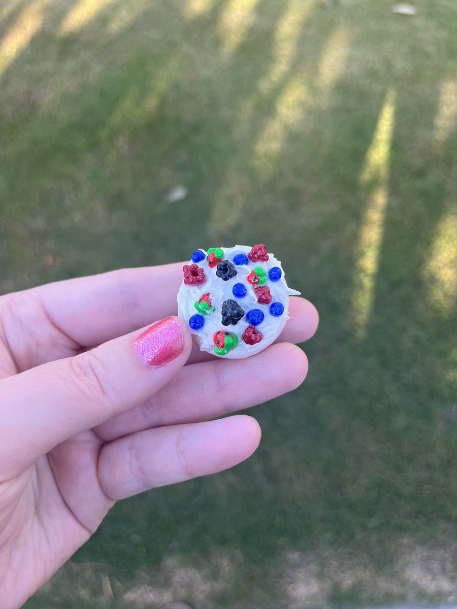 kentstarttt's tweet photo. everyone look at my clay creations https://t.co/DxSMYpCoDo