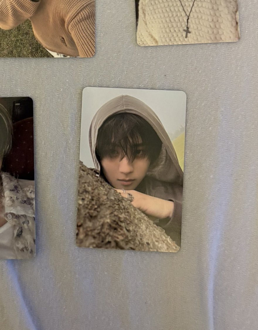 WHY WAS BAD BUNNY WALKING AROUND WITH A GEONU PC HANGING OFF HIS BAG