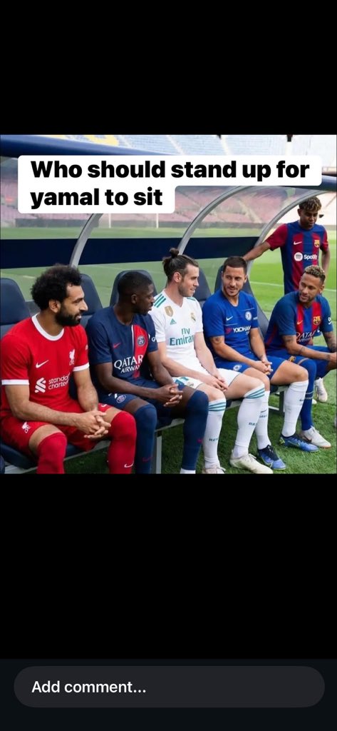 Who should stand up for Yamal to sit?