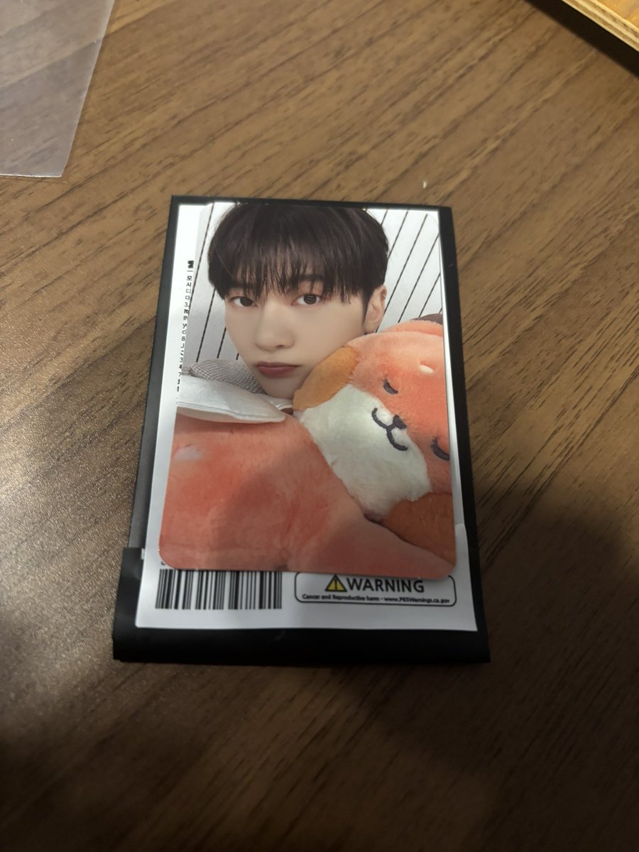 もん tweet media