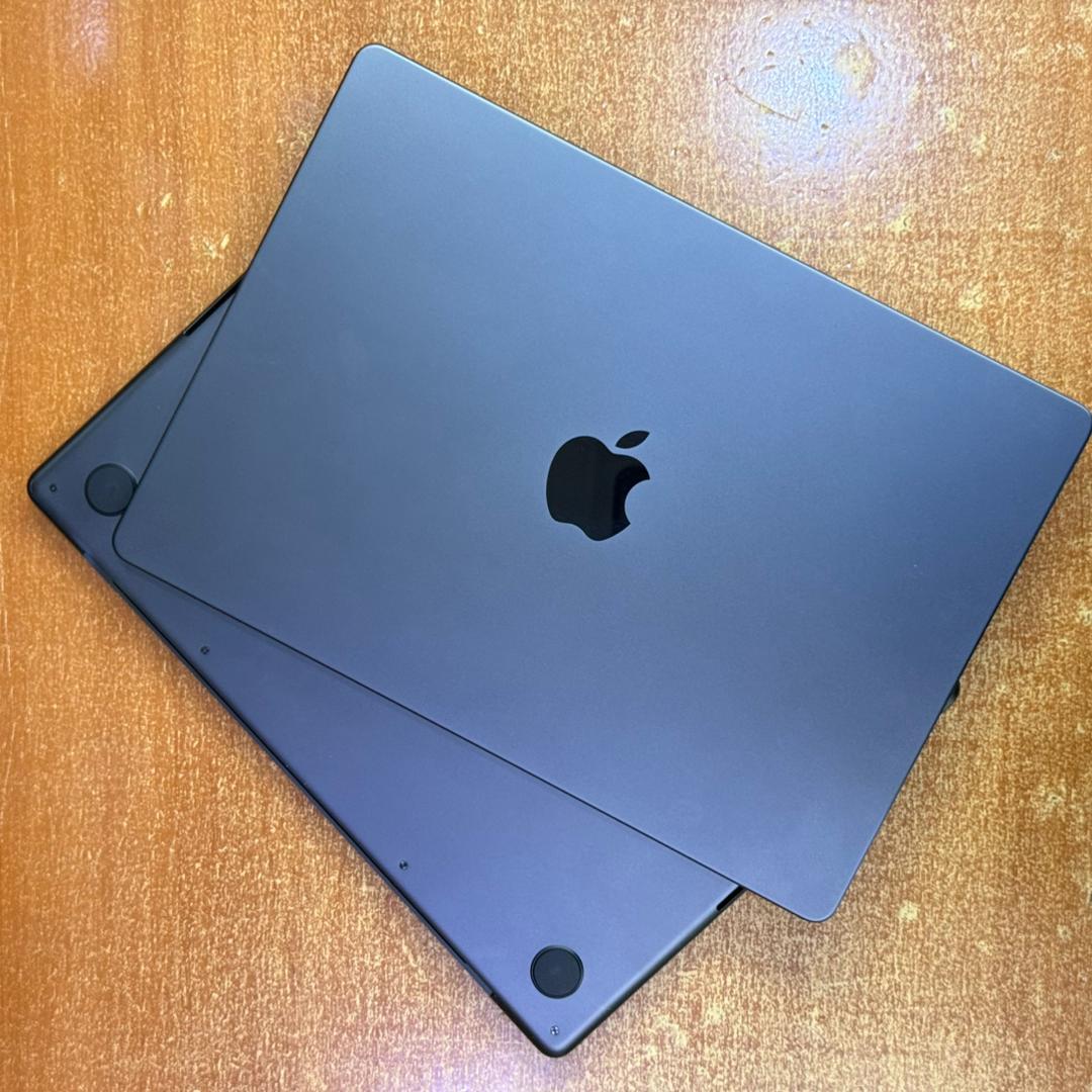 techhub_256's tweet photo. MacBook M3 pro 14inch NOV 2023, space black, very low cc, 100% battery health, Touch ID.
👉🏾18GB RAM, 512GB SSD- 4,950,000 🔥 👉🏾18GB RAM, 1TB SSD- 5,450,000 🔥 MacBook M4 pro 16inch 2024, 24GB RAM, 512GB SSD, 14C CPU, 20C GPU, space black, Touch ID, 100% battery health, Touch ID. https://t.co/OuL5t5ImW6