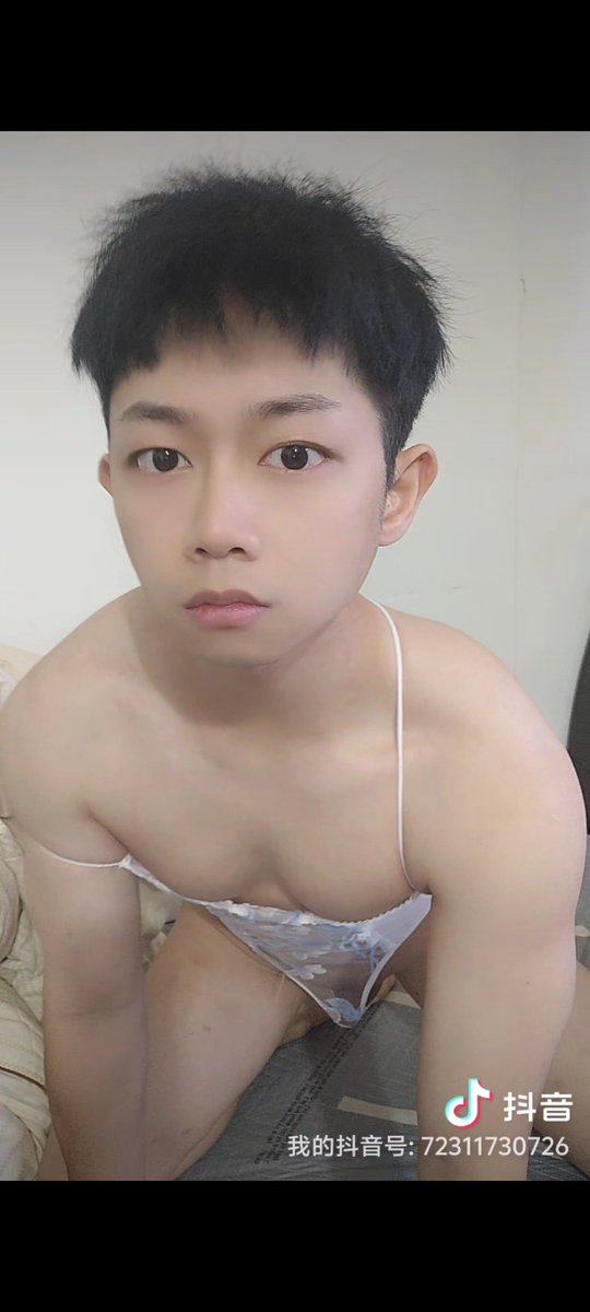 小助 tweet media