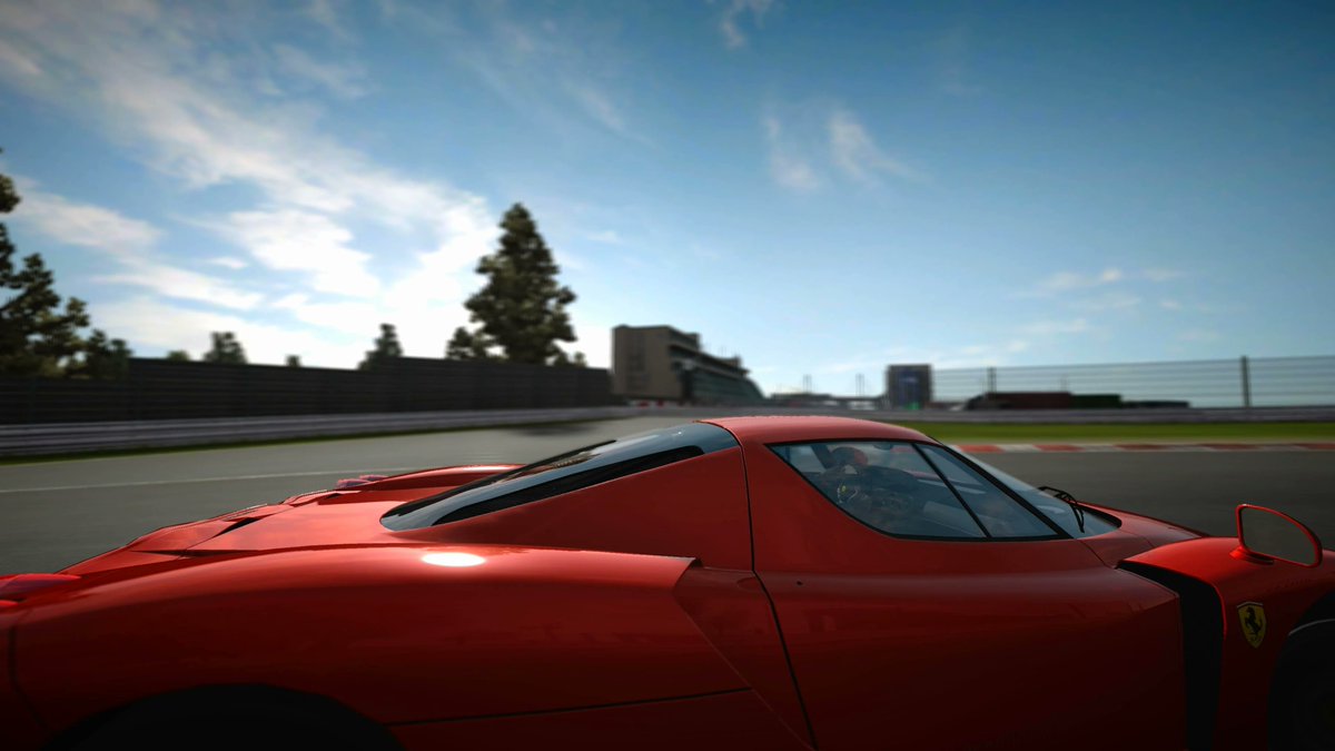 xbox_media's tweet image. No es Forza. No es de esta generación ni de la anterior. Es Project Gotham Racing 3 de #Xbox360 en 4K y HDR 😍