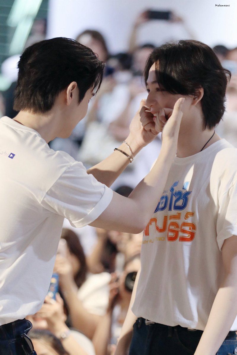 WideWhy's tweet photo. บุคคลที่ฟินสุดในงานวันนี
อันดับ 1 แม็กกี้ รชต

BEMYPLAYERTWO 1ST STEP
#บวงสรวงซอโซ่ล่ามธีร์ https://t.co/Y0b1pq4e20