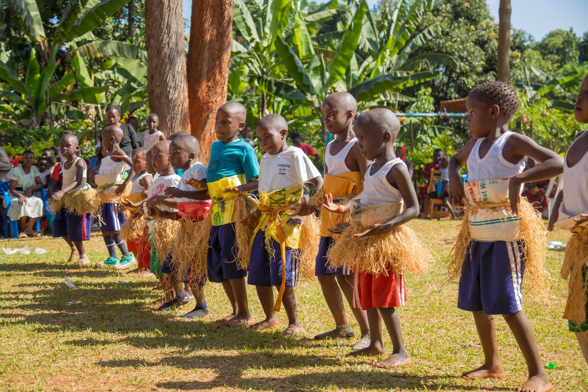 BKCommunityUG's tweet photo. Happy New Week 

We continue nurturing young minds and building stronger communities. 

Grateful to our partner @softpoweredu  for supporting our mission 💛

#HappyNewWeek #BKCommunityInitiative #CommunityImpact https://t.co/L43n0ynPDS