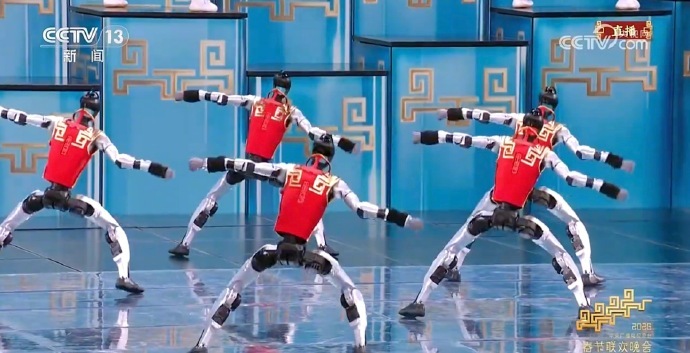 【CGTN世論調査、CMG「春晩」は中国の「新たな質の生産力」を示す場に】中国国際テレビ（CGTN）が世界のネットユーザーを対象に実施した調査によりますと、回答者の94％が「CMGの年越し番組『春節聯歓晩会（春晩）』は、中国の科学技術イノベーションの成果を集中的に示す重要なプラットフォームになっ