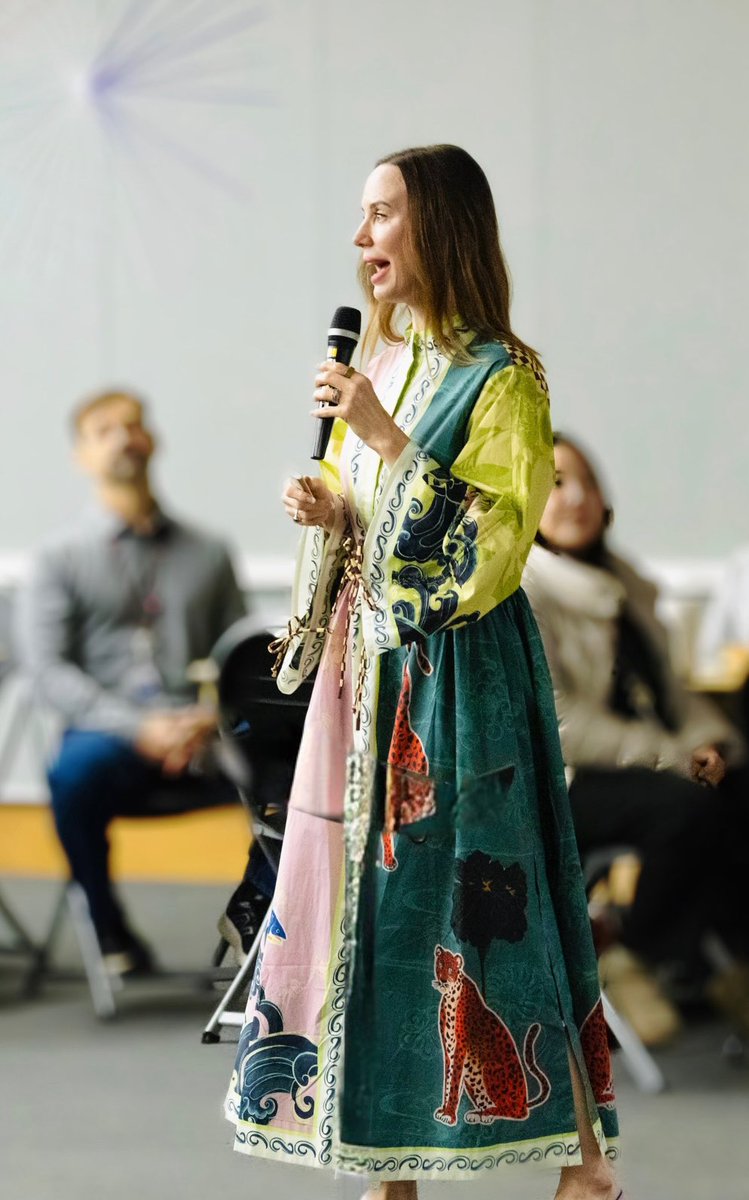 leeannjung's tweet image. What a phenomenal week it's been at Seoul Foreign School! We've worked on the logistics of #MTSS, interdisciplinary #UDL, and protocols for intervention plans. What stands out to me most is the warmth and kindness I feel from the  faculty here. It's always a joy to be in this