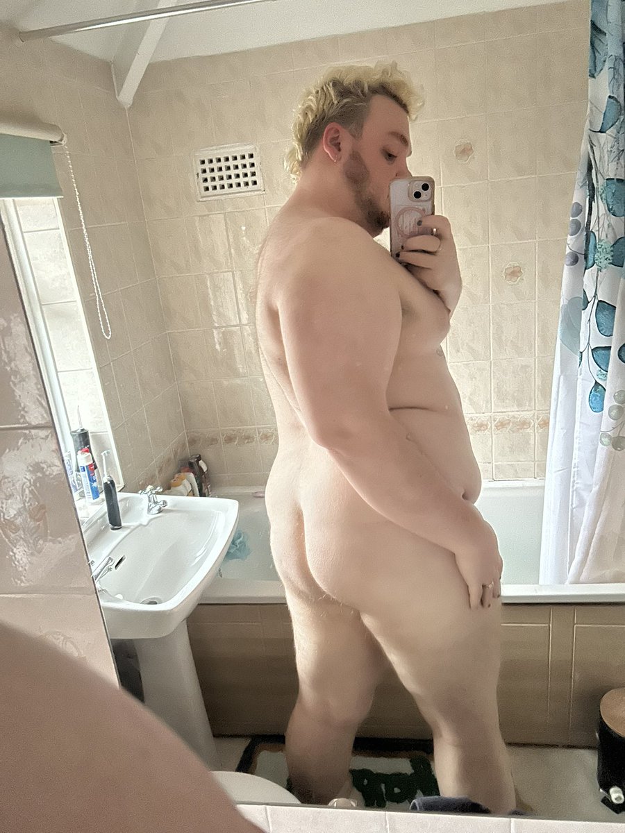 AltAltstar5's tweet photo. Morning beauts 😘 https://t.co/yugb93zhtB