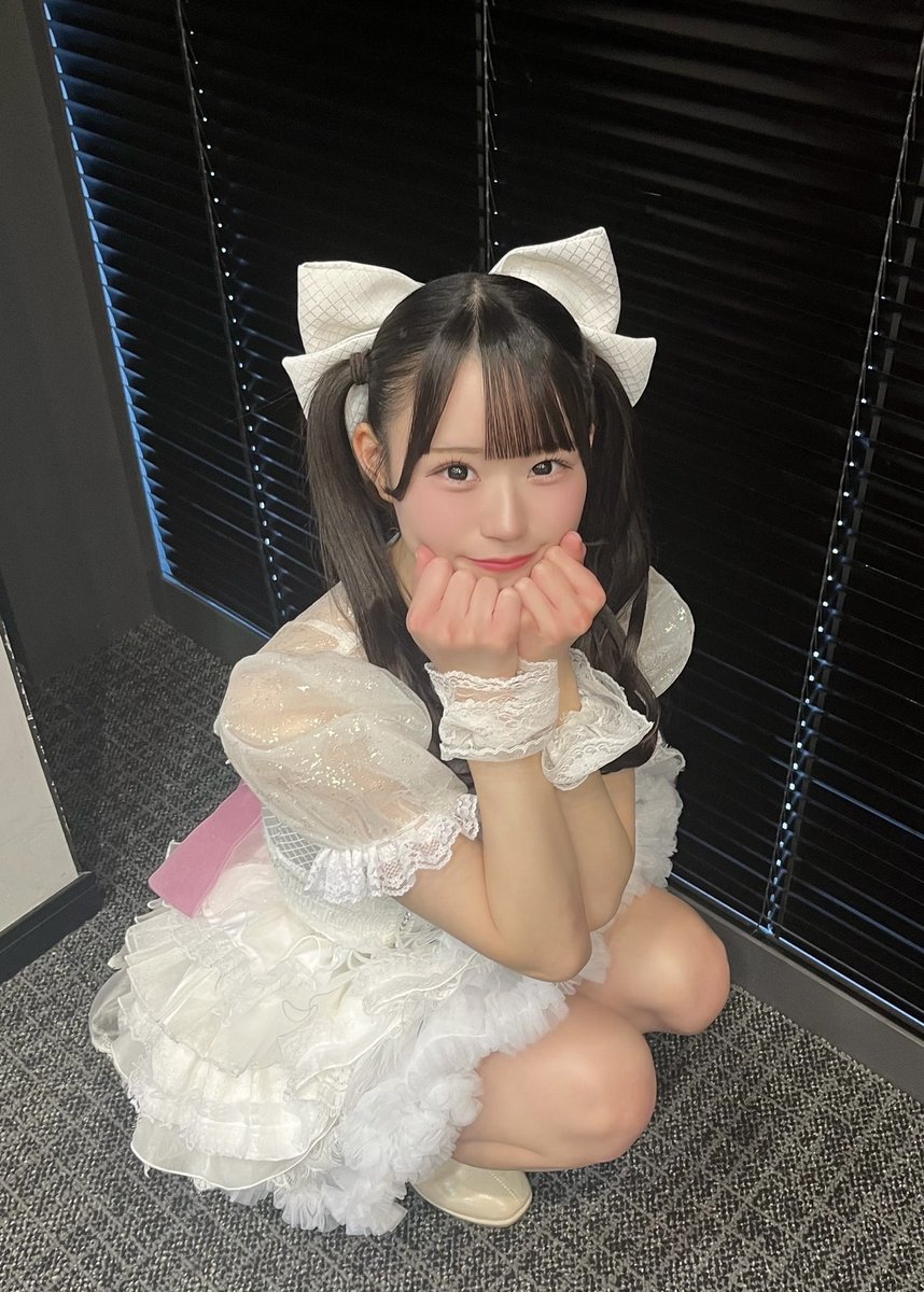 明日定期公演あります！！！！ 明日の昼帯空いてる方みんな来て欲しい