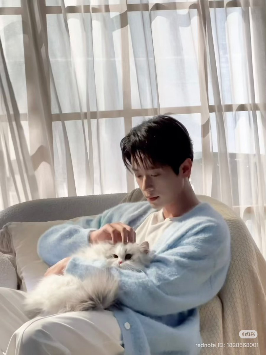 iamrmdc's tweet photo. 승뢰 현대극 주세요 
이 남자 현대극 주세요 
물론 다 좋지만... 현대극도 ���고 싶어요ㅜㅜ https://t.co/1AFnck2yKD