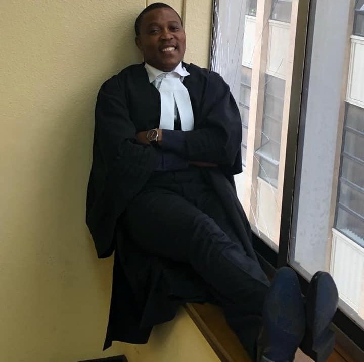 Nhleiks5's tweet photo. Remember the name Adv Sandile Khumalo SC .🤔#MadlangaCommission https://t.co/1OlcJd4Xmw