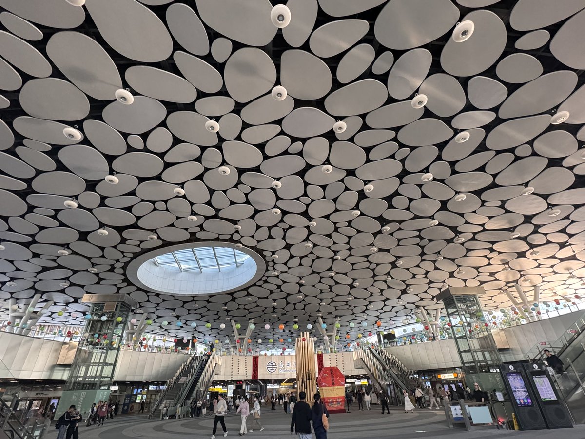 vinochen's tweet image. 