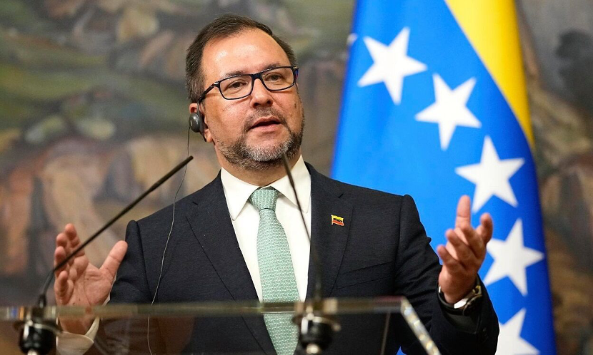 【ベネズエラ外相、春節イベントで中国に謝意示す】ベネズエラのイバン・ヒル外相はこのほど、首都カラカスで開催された春節を祝うイベントで発言し、中国の政府と国民がベネズエラ国民と共に歩んできたことについて、感謝の意を示しました。japanese.cgtn.com/2026/02/20/ART…