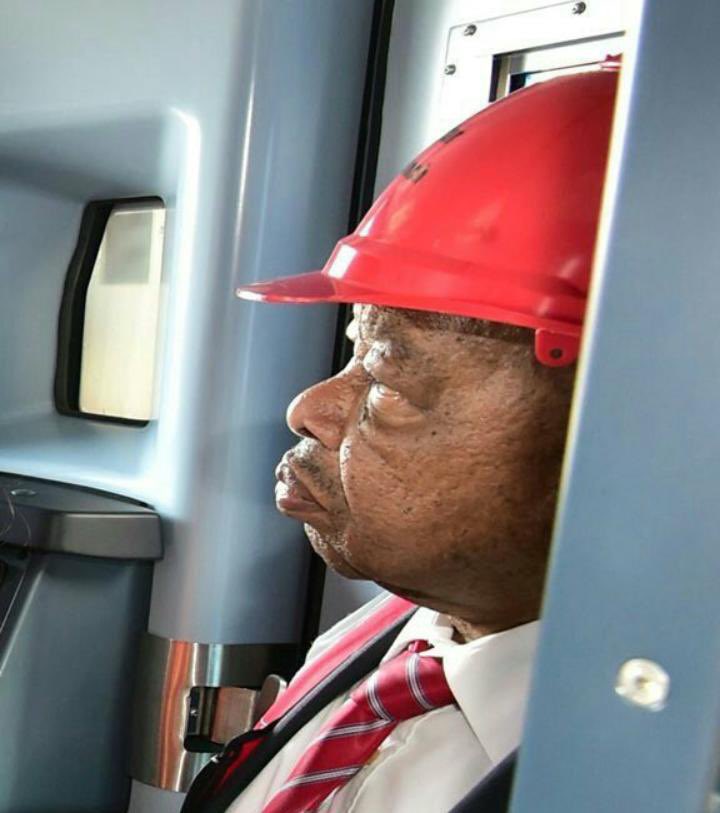 <a href="/Mothematiks/">Kgoshi Ya Lebowa</a> They most useless book ever