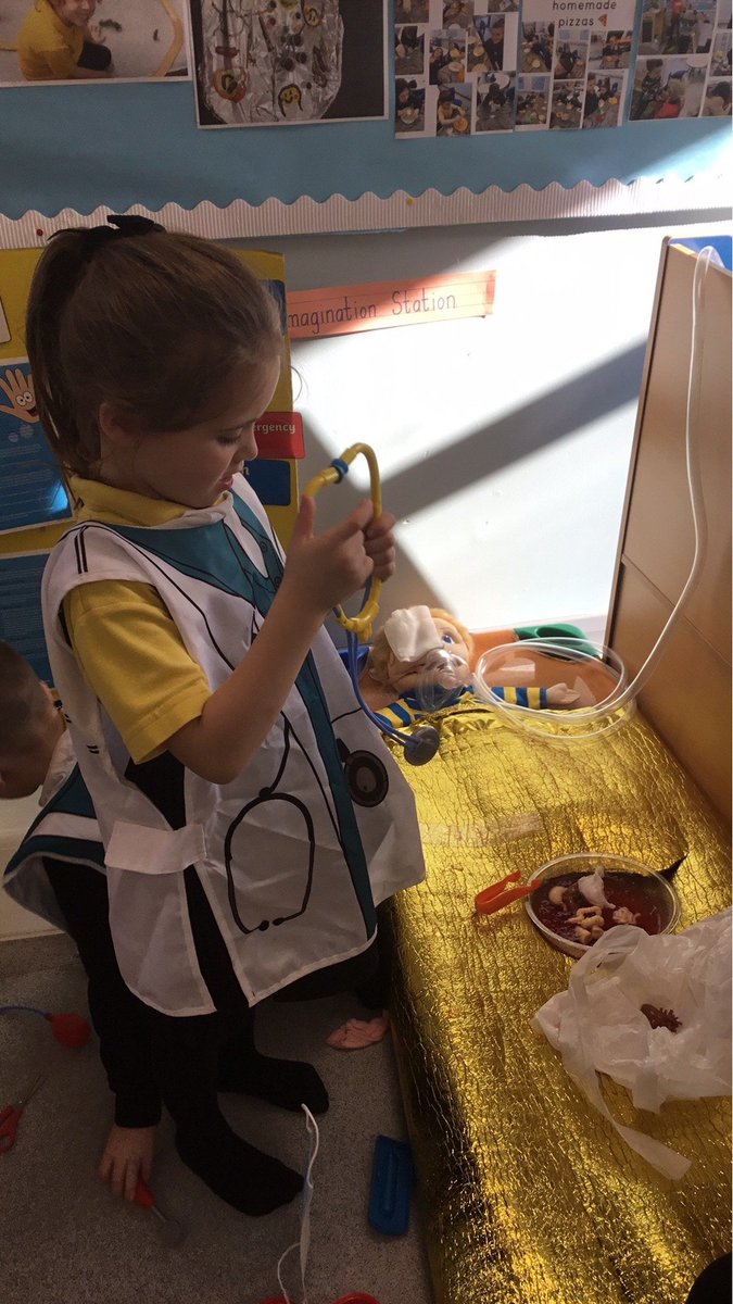ctrps1's tweet photo. Our Butterfly Room children have been hard at work in the hospital role‑play station today.👩⚕️🩺
Lots of caring hands and kind hearts looking after everyone! 💛✨
#ButterflyRoom #EarlyYears #LearningThroughPlay #RolePlay #FutureHeroes #NurseryLife https://t.co/BIzUMd5tAs