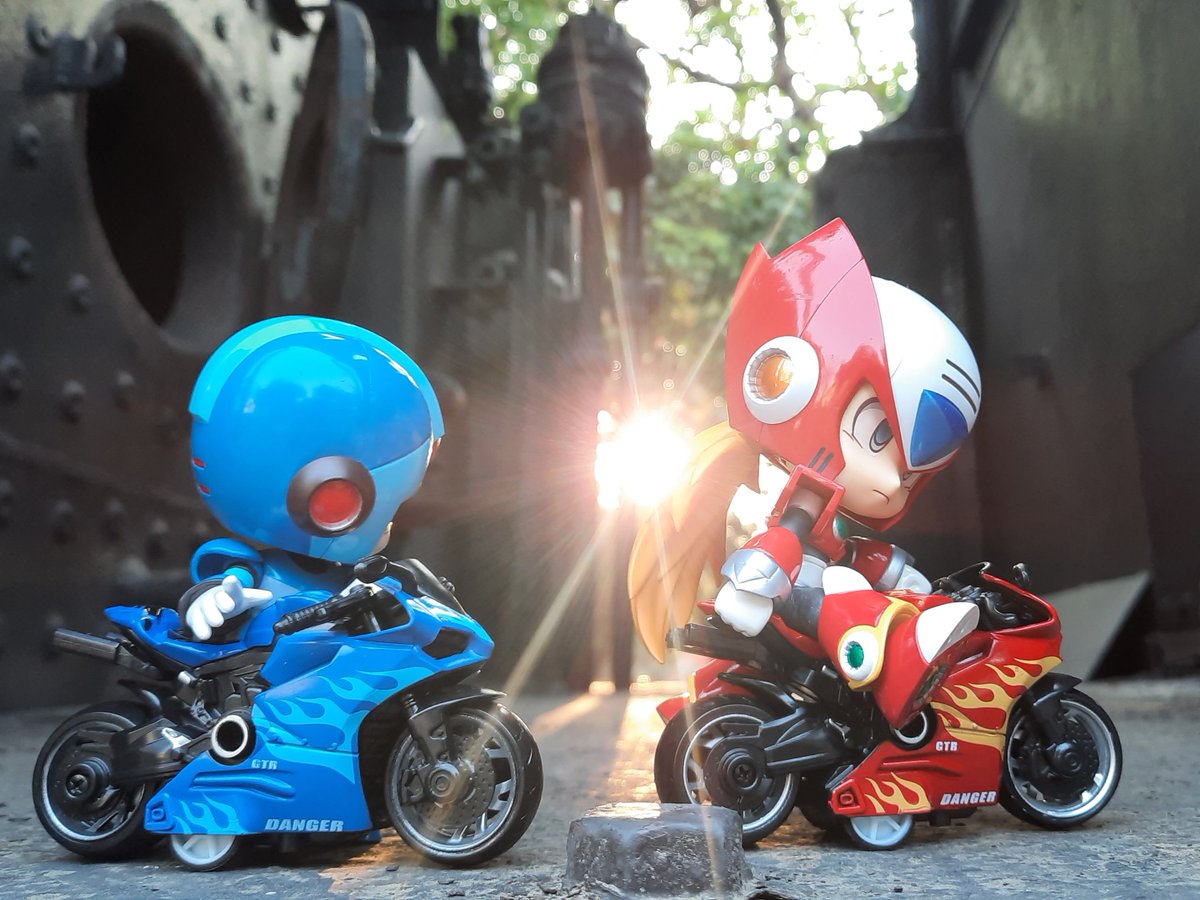 🏍🟦 🌇 🟥🏍