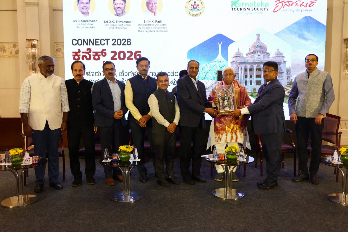 KarnatakaWorld's tweet photo. ಕರ್ನಾಟಕ ಪ್ರವಾಸೋದ್ಯಮದ ಸರ್ವತೋಮುಖ ಅಭಿವೃದ್ಧಿಗಾಗಿ, ಕನೆಕ್ಟ್ 2026 ಕಾರ್ಯಕ್ರಮವು ಪ್ರವಾಸೋದ್ಯಮ ಸಚಿವರಾದ ಶ್ರೀ ಎಚ್.ಕೆ. ಪಾಟೀಲ್ ಹಾಗೂ ಪ್ರಾದೇಶಿಕ ನಾಯಕರನ್ನು ಒಂದೇ ವೇದಿಕೆಗೆ ತಂದಿತು. ಕಾರ್ಯತಂತ್ರದ ನೀತಿಗಳು,
#Connect2026 #KarnatakaTourism #TourismStakeholders #PartnersInGrowth #OneStateManyWorlds https://t.co/4tJf8YKMjJ