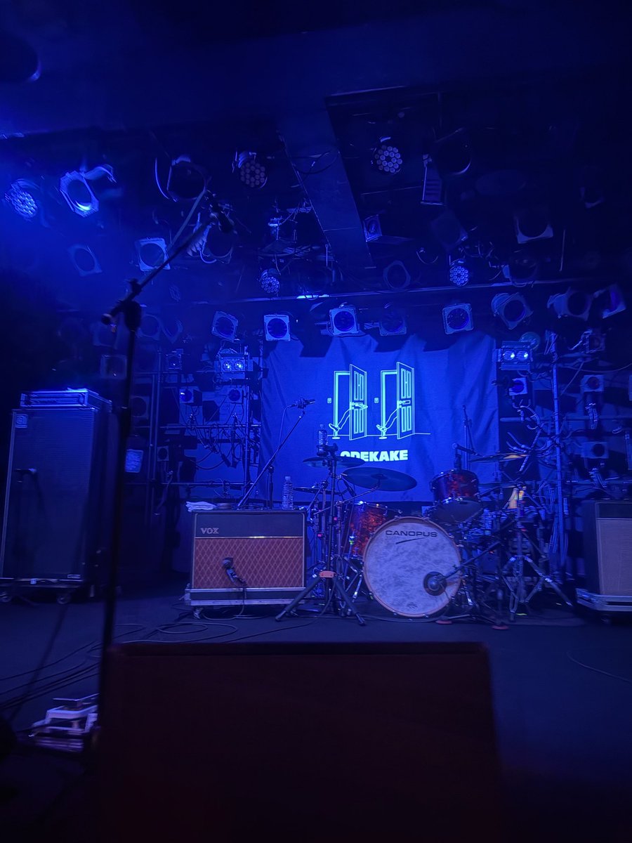kao870's tweet photo. 2026.2.19 

夜の本気ダンス
ワンマンツアー
"ODEKAKE"

名古屋クラブクアトロ

ワンマン史上最高な整番でした♪

あー、夢のような時間でした♥️

足元見たり、手元見みたり、もーちょねくんを堪能しました♪♪

目線には鈴鹿くん。
ずっと会話してるみたいなだったわ笑

ありがとう
夜ダン大好き❤ https://t.co/9dF3NSH1HS