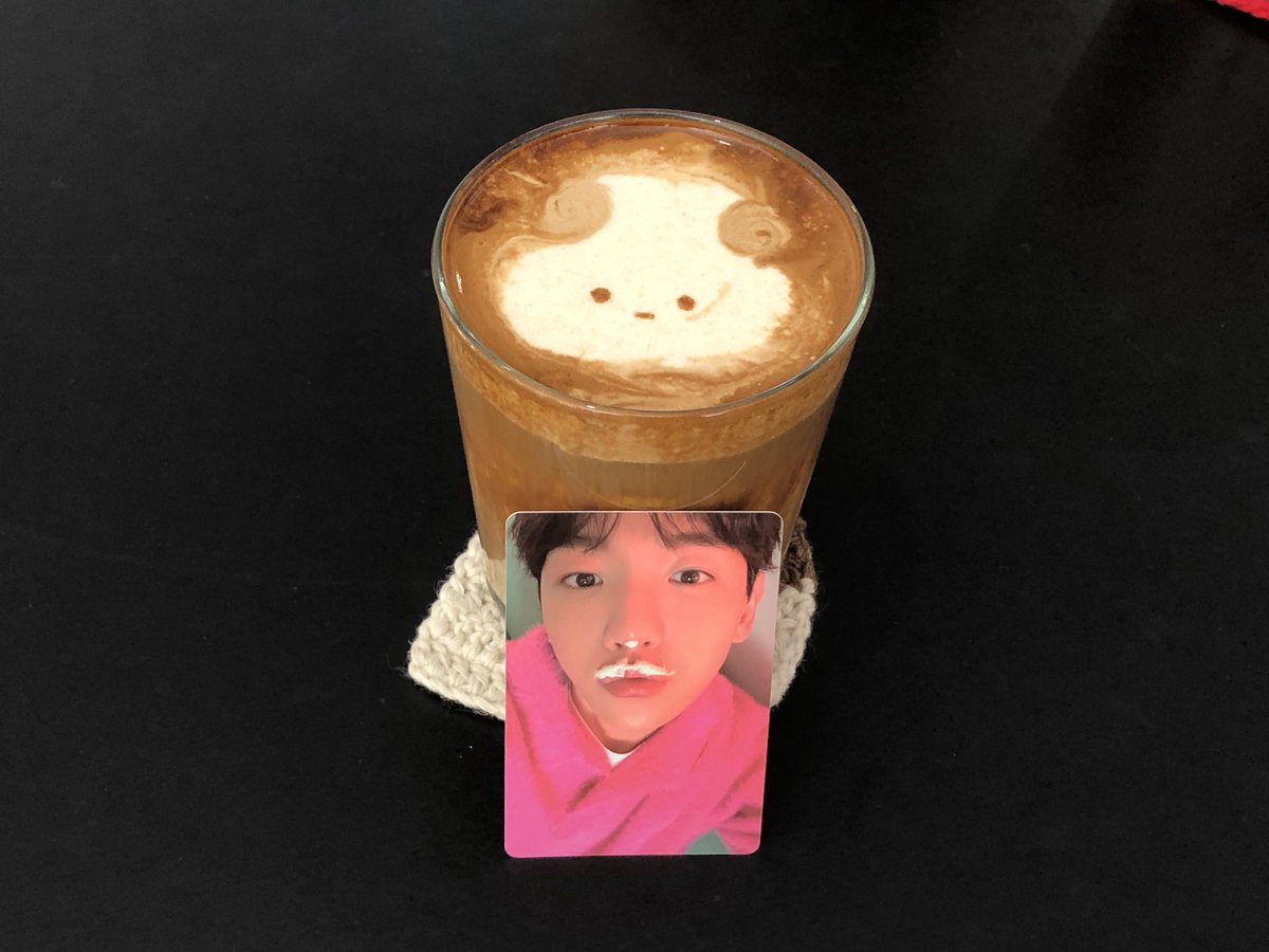 ╭ ◜◝ ͡ ◜◝ ͡  ◜◝ ͡ ◜◝ ͡  ◜◝ ╮
                   내입술
           따뜻한커피처럼..
  ╰ ◟◞ ͜  ◟ ͜   ◟◞ ͜  ◟ ͜   ◟◞ ╯
                      O
                          °