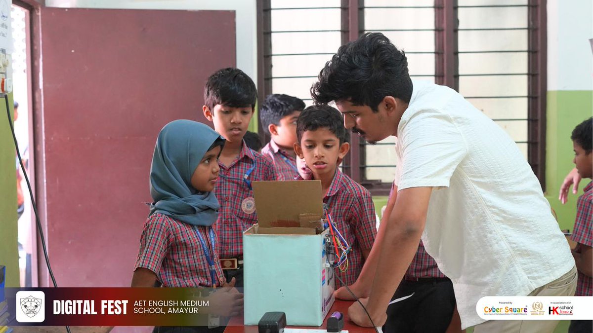 Cyber Square - AI & Robotics for Schools tweet media