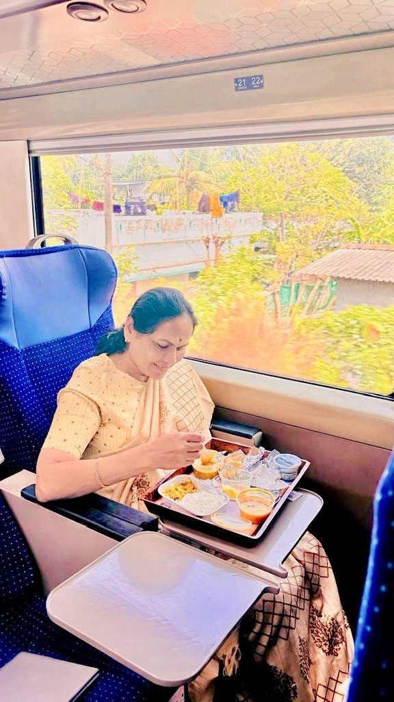 Shobha Karandlaje tweet media