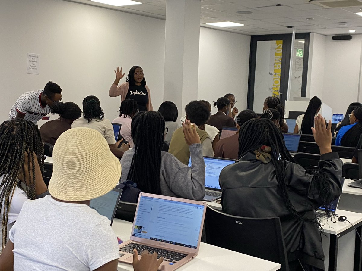 PyladiesNamibia's tweet photo. Empowered women empower code. 👩‍💻✨

#Python #Django #CodingDay https://t.co/WWEYjHy74B