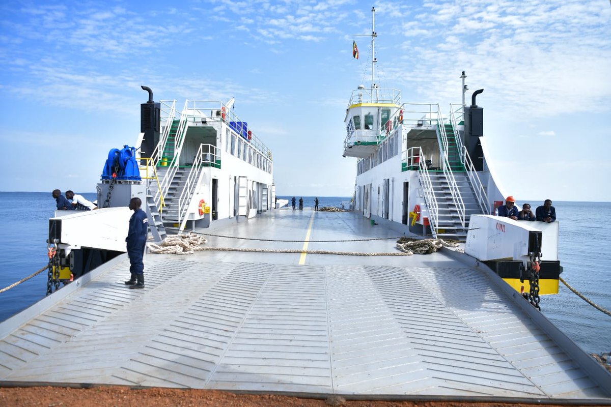 Hon. Byamukama Fred tweet media