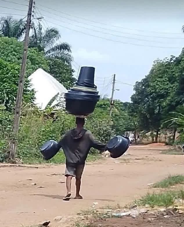 Lowkey, i wish i know how to walk with bucket on my head without it falling 🤧