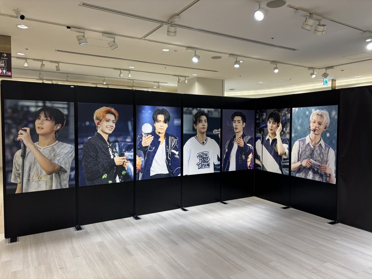 uo_hk4's tweet photo. ポプアプ行ってきた！
ジョンウォンがあの時着てた衣装が目の前にある..‼️感動..泣
次のツアーも楽しみだなぁ〜🎶🎶 https://t.co/32gxUTMAuB