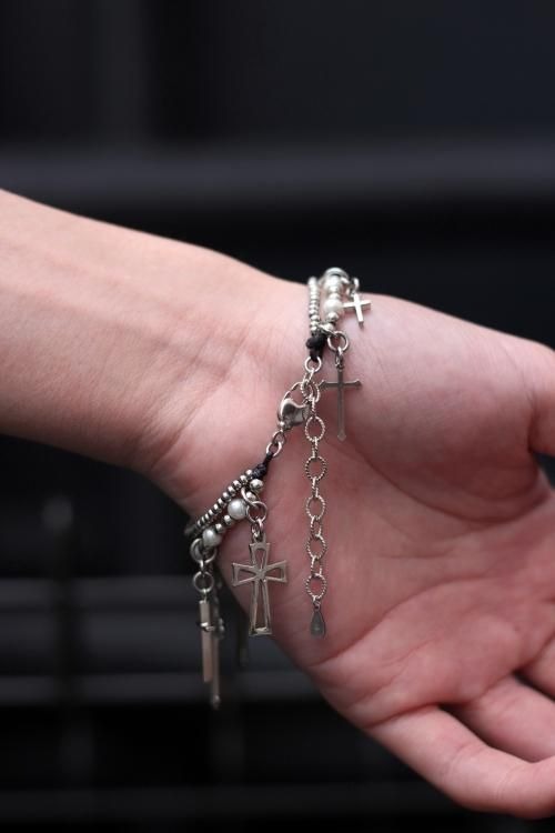 Mr.Children 桜井和寿氏着用】 10種類のクロスが連なった個性的な