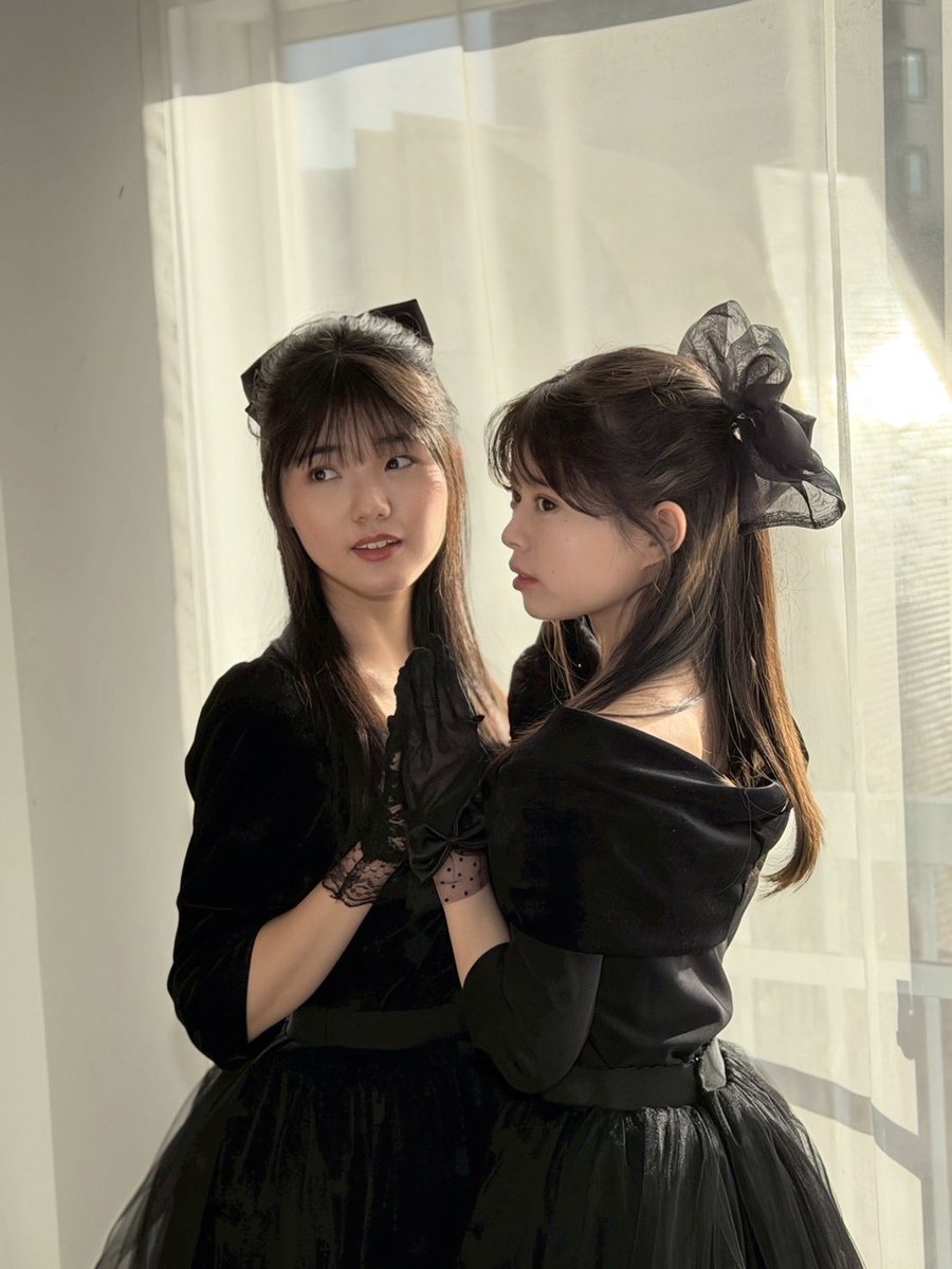 Rosy_Chronicle's tweet image. #アップトゥボーイ vol.360本日発売です
創刊40周年おめでとうございます。

アンジュルムの長野桃羽ちゃんとWinkさんをオマージュした撮影もしました！
ぜひチェックよろしくお願いします♡

#上村麗菜 #ロージークロニクル
#ハロプロ 
#アンジュルム @angerme_upfront 
@wani_UTB