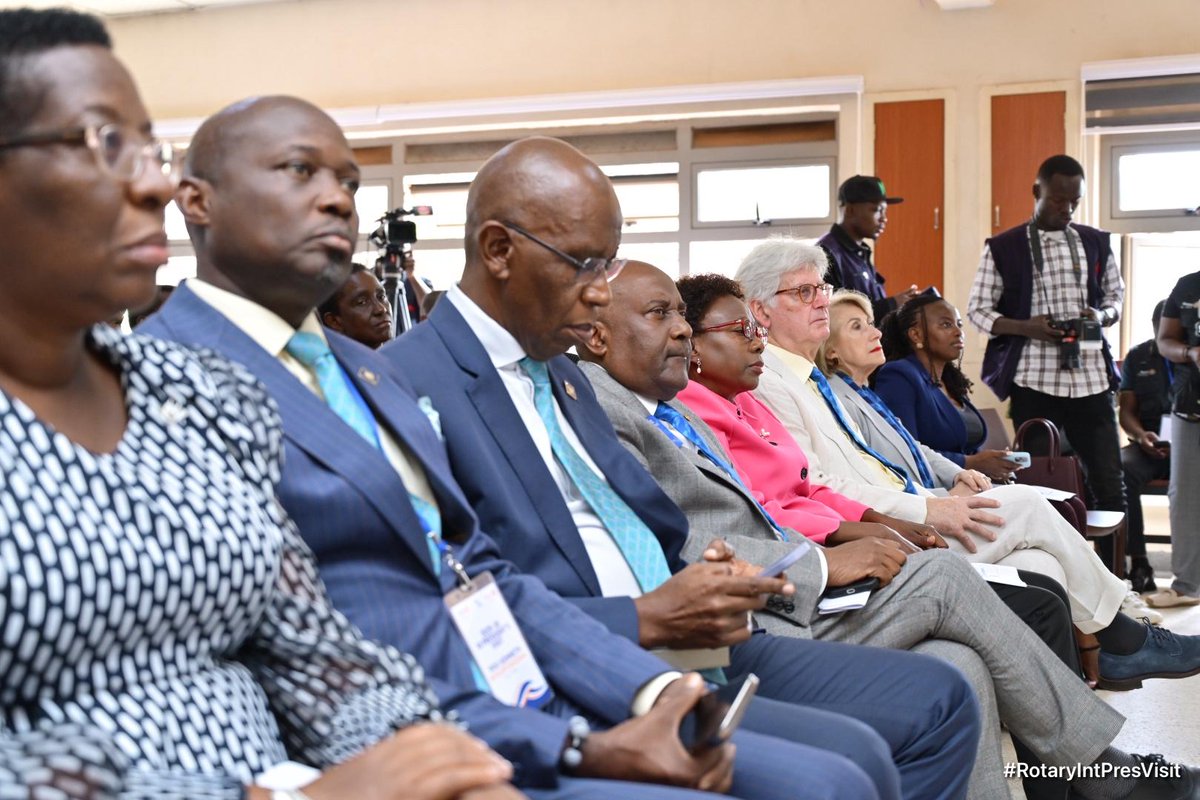 RotaryDistrict9214 tweet media