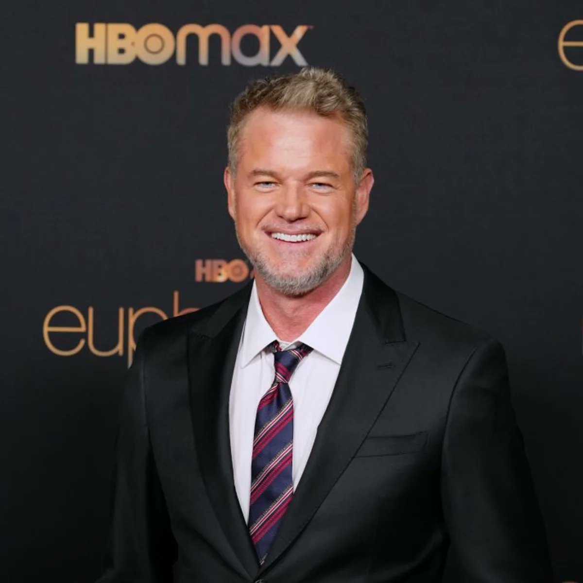 Ha fallecido Eric Dane a los 53 años de edad. El actor hizo público hace apenas un año que padecía esclerosis lateral amiotrófica (ELA). Descanse en paz.