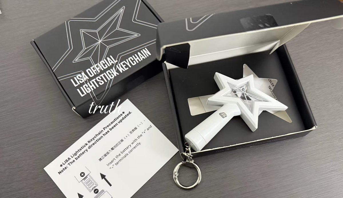 wts lfb ph Lisa Lightstick Keychain- 1,490 payo -1,550 dop once