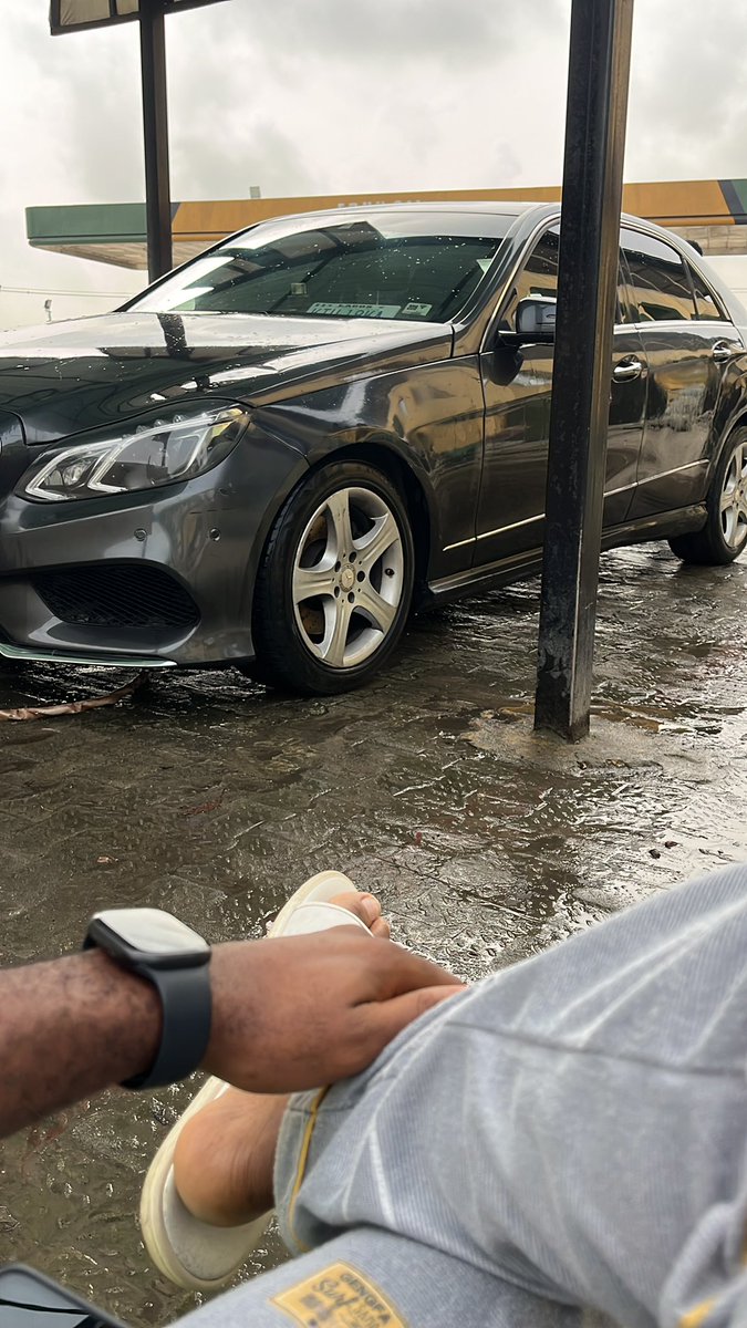 Twoglazzes tweet media