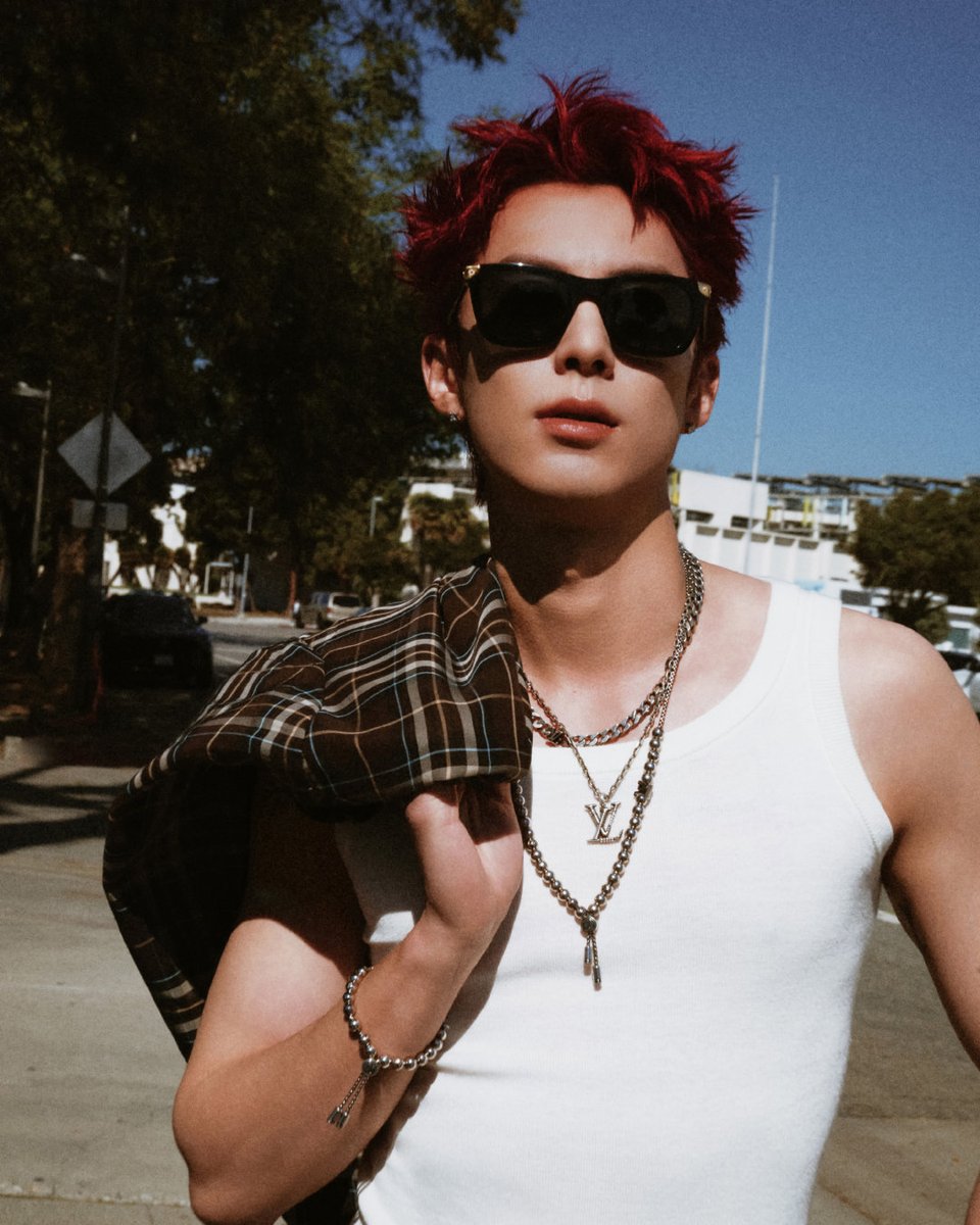 王鹤棣 (@dylanw4ng) on Twitter photo 