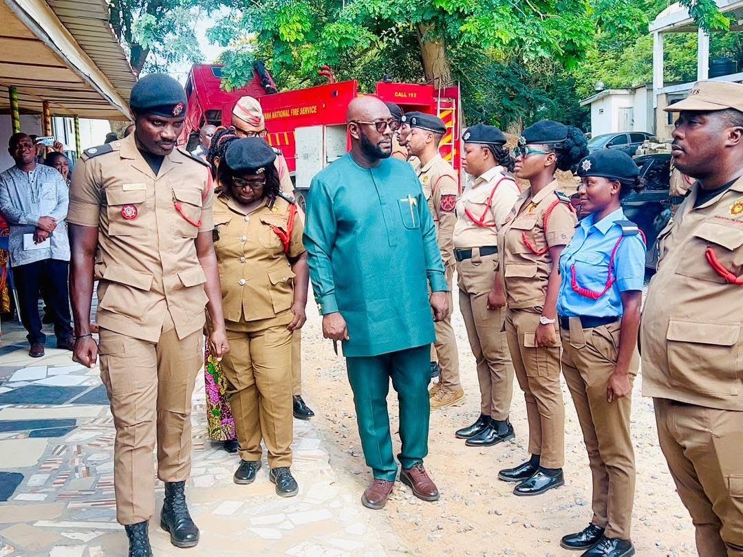 Sowah_Amasaman's tweet photo. paid a working visit to the Ghana National Fire Service, Amasaman, to inspect operations and test-drive the repaired fire tender.

We remain committed to strengthening firefighting capacity and supporting our personnel and retirees.

#GaWest
#NiiSowah https://t.co/Hob4od6LXl