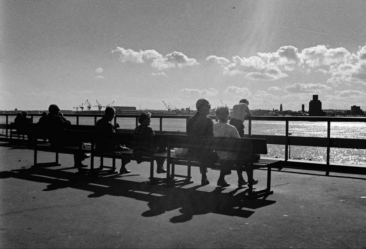 ks2HistTimeline's tweet photo. @Rowtography_ River Mersey https://t.co/346l5t0BTJ