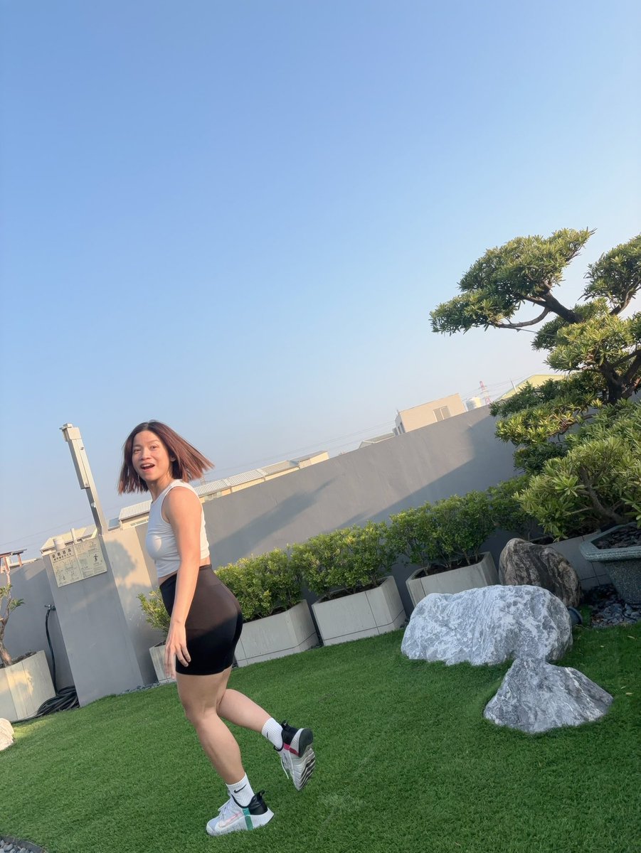 恢復運動啦
又要回去美美的我🥰🥰🥰🥰🥰

過年結束動起來～～

#台南按摩
#熱蠟除毛 
#筋膜放鬆
#台南除毛
#北區大武街
預約⬇️
page.line.me/743xiiaz