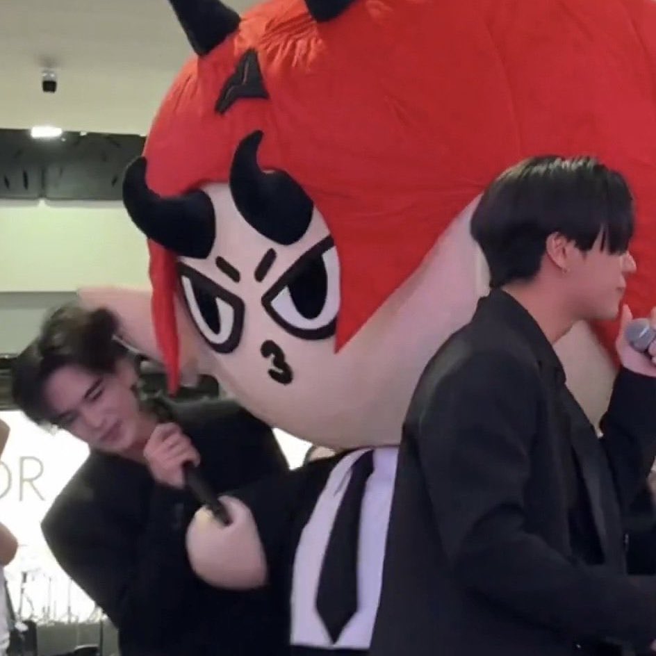 วาดมาเองกับมือด้วยซ้ำ 5555555555555555