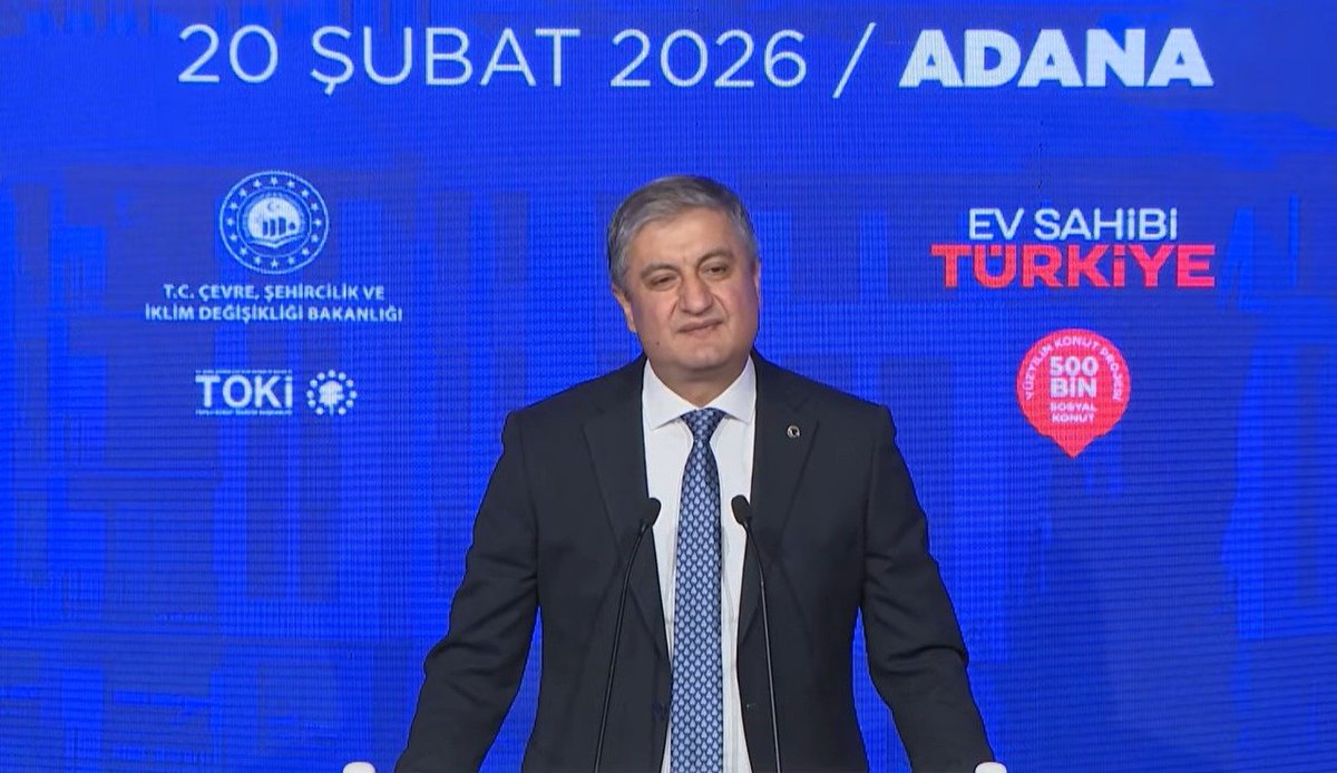 Toki_Kurumsal's tweet photo. 💫 Yüzyılın Konut Projesi'nde kura heyecanı Adana'da devam ediyor...

🏘️ Çevre, Şehircilik ve İklim Değişikliği Bakan Yardımcımız Sn. Hasan Suver, Adana Valisi Sn. Mustafa Yavuz, TOKİ Uygulama Dairesi Başkanımız Sn. Kazım Bayburt, İl Protokolü ve vatandaşlarımızın katılımlarıyla Yüzyılın Konut Projesi 5️⃣0️⃣0️⃣ Bin Sosyal Konut'un Adana ili kurası düzenlenen tören ile çekildi.

👨‍👩‍👧‍👦 Noter huzurunda 1️⃣2️⃣.4️⃣0️⃣0️⃣ hak sahibinin isimleri belirlendi.

🤲🏻 Hak sahibi vatandaşlar��mıza hayırlı uğurlu olsun.

#EvSahibiTürkiye