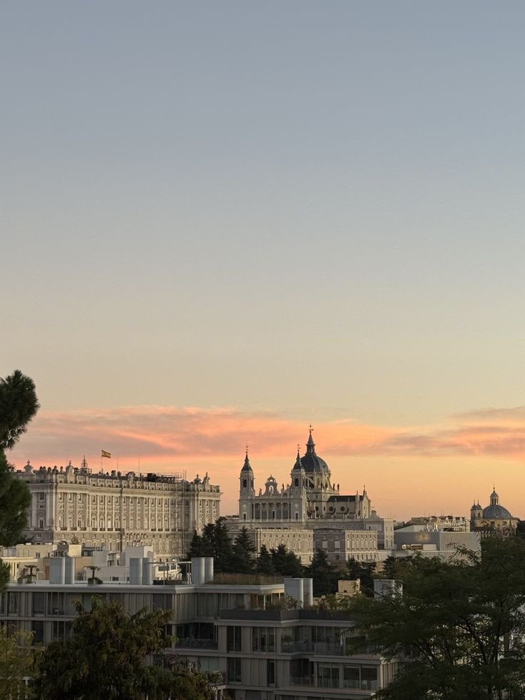 andreahlland's tweet image. yo por aquí si que no paso