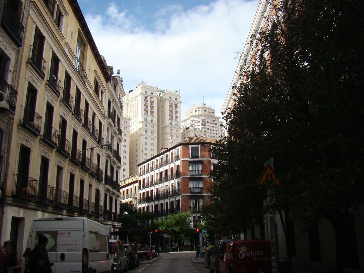 andreahlland's tweet image. yo por aquí si que no paso