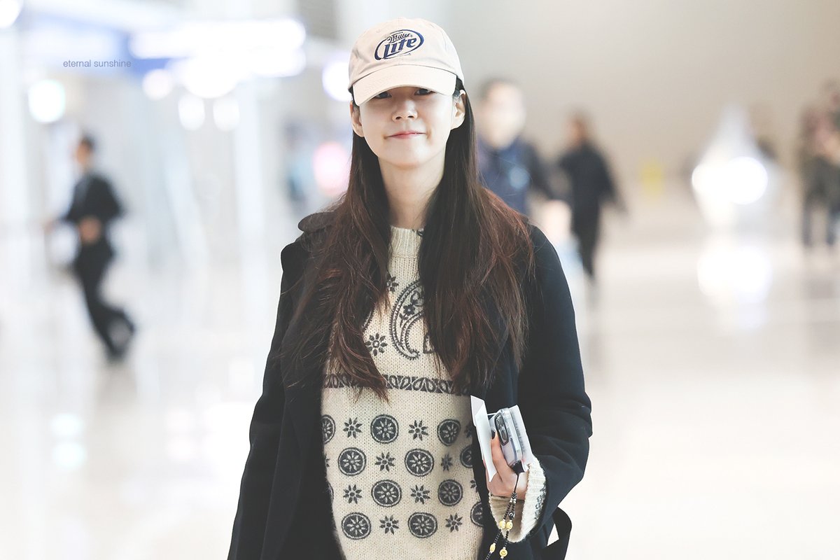 260220 카라 한승연 ICN 출국 
#카라 #KARA #한승연 #韓昇延 #ハンスンヨン #HANSEUNGYEON <a href="/fateflysy/">Han Seung Yeon</a> #한승연애