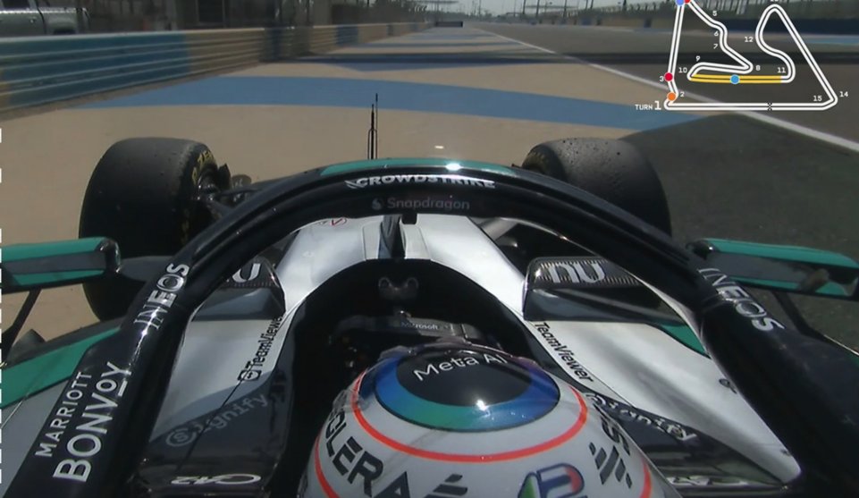 Red flag 🔴

Kimi has stopped on track